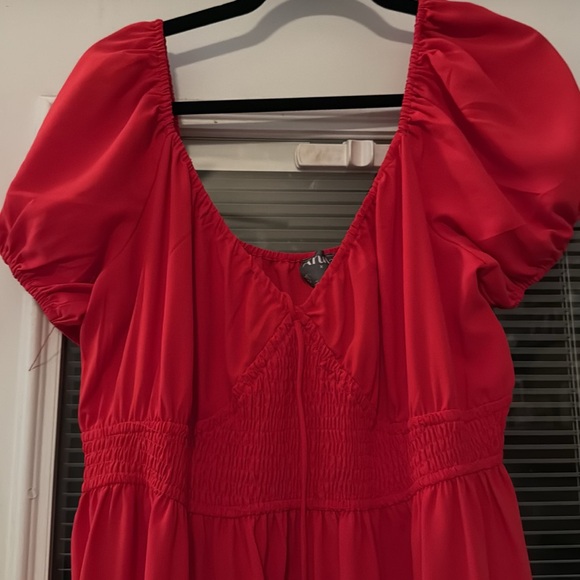 Red Maxi Dress
Size X
Arula - Picture 2 of 2